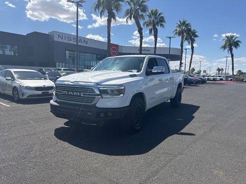 Used 2022 RAM 1500 Laramie AWD/4WD image 1