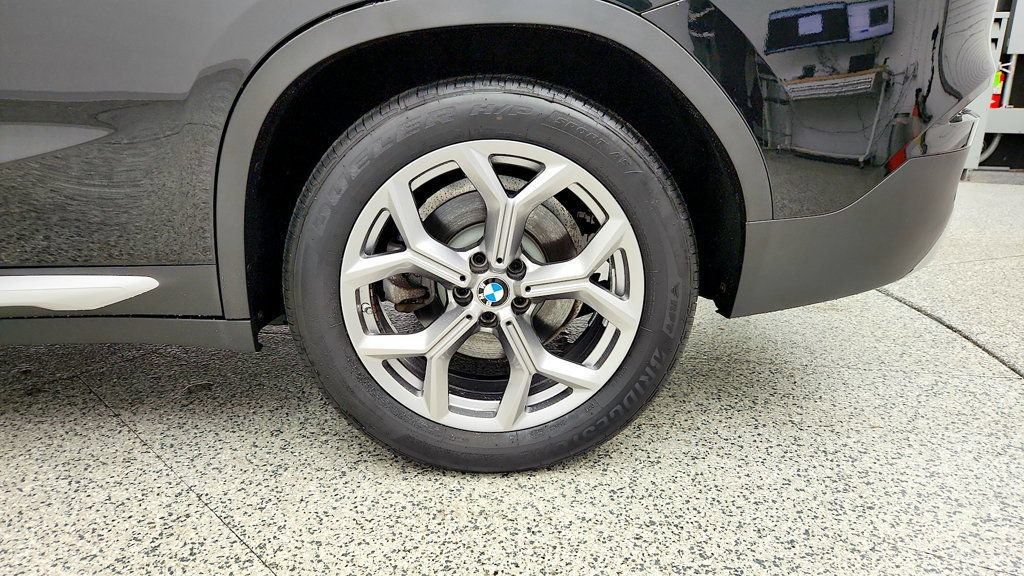 Used 2020 BMW X4 xDrive30i w/ Convenience Package AWD/4WD image 9