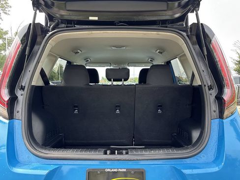 Used 2024 Kia Soul S FWD image 21