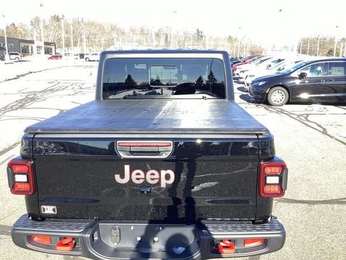 New 2026 Jeep Gladiator Rubicon w/ Technology Group image 21