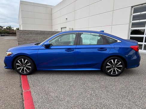 Used 2023 Honda Civic EX image 8