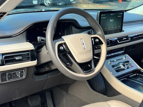 Certified 2023 Lincoln Aviator Standard Sport Utility w/ Elements Package image 21