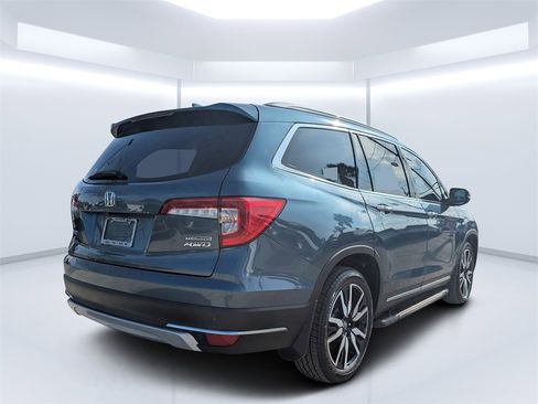 Used 2022 Honda Pilot Touring image 3