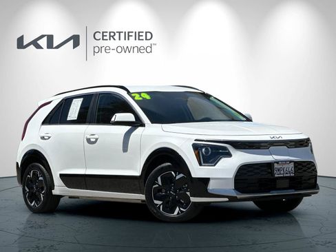 Certified 2024 Kia Niro Wind FWD image 2