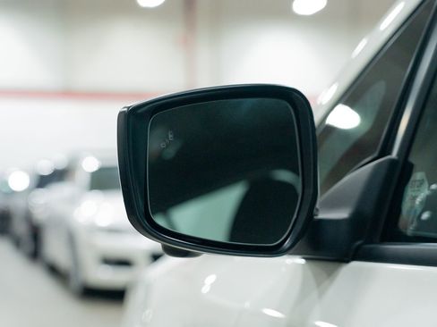 Used 2025 Nissan Leaf SV Plus image 13