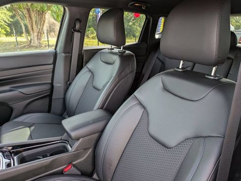 New 2026 Jeep Compass Latitude AWD/4WD image 14
