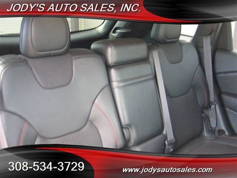 Used 2018 Jeep Cherokee Trailhawk image 26