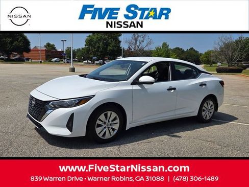 Used 2025 Nissan Sentra S FWD image 3