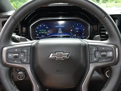 Certified 2024 Chevrolet Silverado 1500 ZR2 w/ Technology Package AWD/4WD image 17
