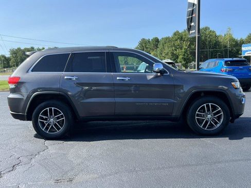 Used 2017 Jeep Grand Cherokee Limited w/ Trailer Tow Group IV AWD/4WD image 11