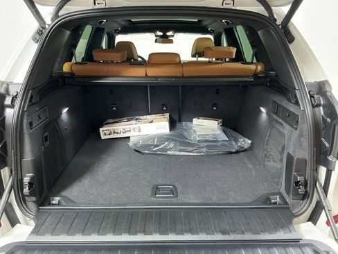 New 2026 BMW X5 M60i w/ Executive Package image 28