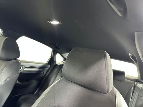 Used 2024 Honda Civic Sport image 12