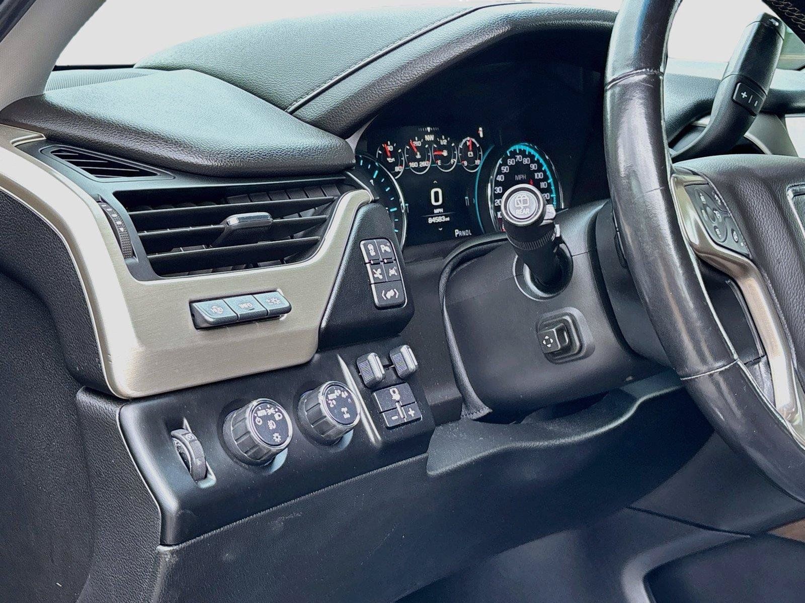 Used 2019 GMC Yukon Denali w/ Denali Ultimate Package AWD/4WD image 10