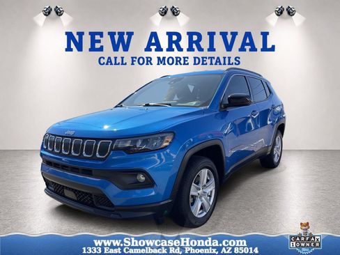 Used 2022 Jeep Compass Latitude AWD/4WD image 1