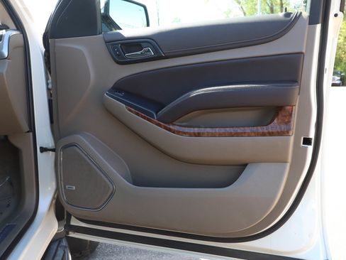 Used 2015 Chevrolet Tahoe LTZ AWD/4WD image 9