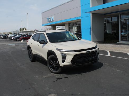 New 2026 Chevrolet Trax ACTIV image 2