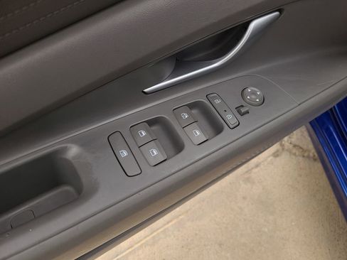 Used 2023 Hyundai Elantra SEL image 16