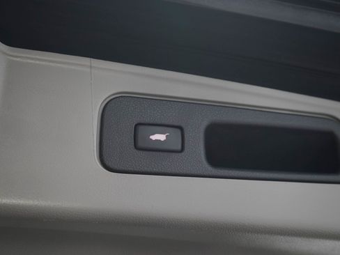 Used 2015 Honda Pilot EX-L image 11