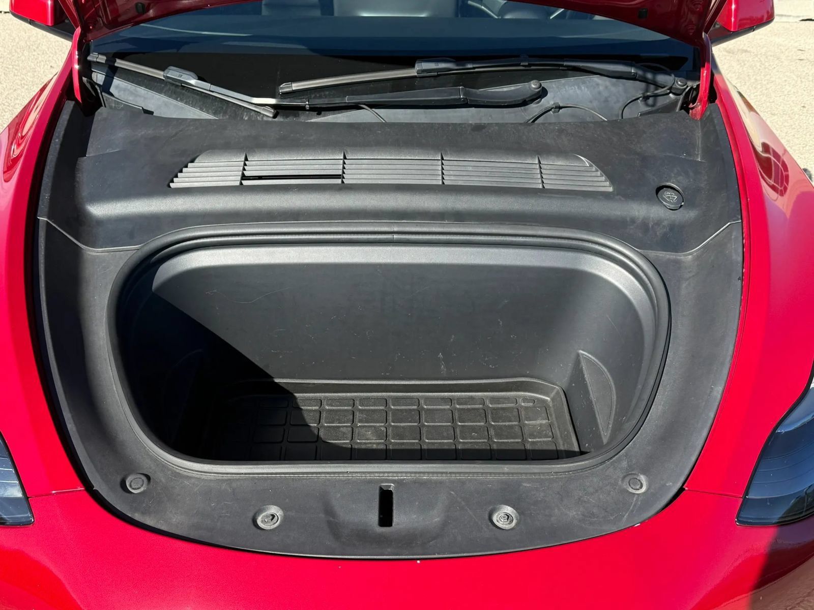Used 2023 Tesla Model Y AWD image 22