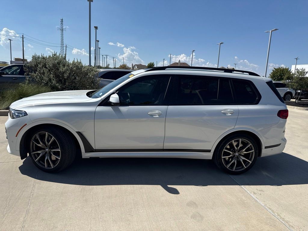 Used 2022 BMW X7 M50i w/ Dynamic Handling Package AWD/4WD image 9