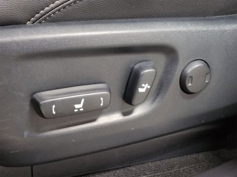 Used 2023 Toyota 4Runner SR5 Premium image 18