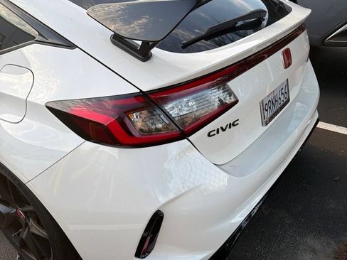 Used 2025 Honda Civic Type R image 5