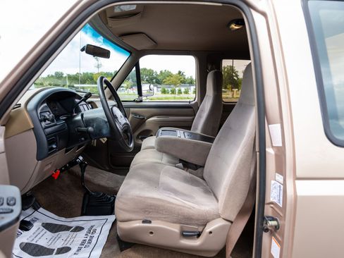 Used 1996 Ford F250 4x4 SuperCab image 40