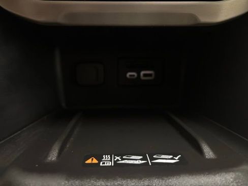 Used 2022 GMC Acadia Denali w/ Denali Ultimate Package image 39