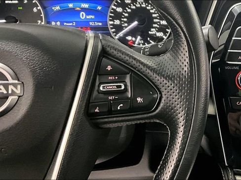 Used 2023 Nissan Maxima SL FWD image 12