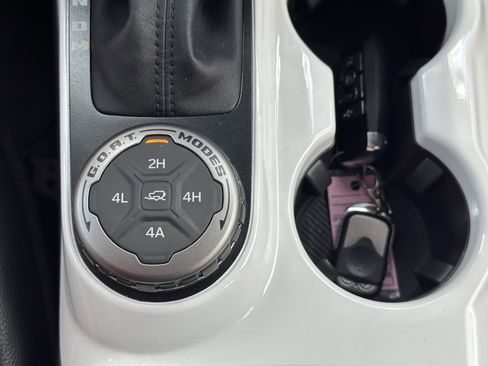 Used 2023 Ford Bronco Black Diamond image 22