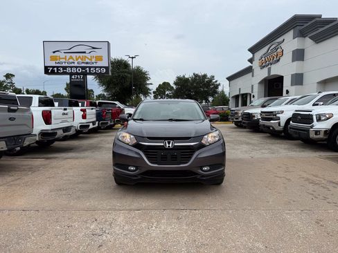 Used 2017 Honda HR-V EX image 39