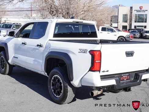 Used 2024 Toyota Tacoma TRD Off-Road image 19