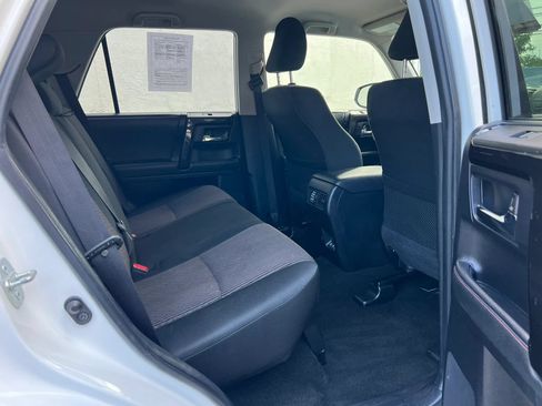 Used 2020 Toyota 4Runner TRD Off-Road AWD/4WD image 30