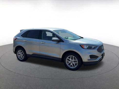 Used 2024 Ford Edge SEL AWD/4WD image 2