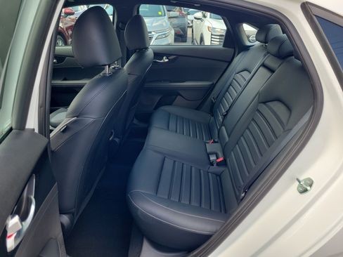 Used 2023 Kia Forte GT-Line w/ GT-Line Premium Package FWD image 14