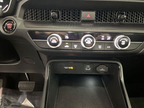 Used 2023 Honda CR-V LX image 17