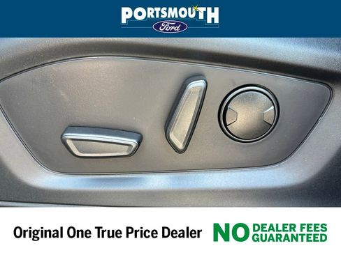 New 2025 Ford Explorer Active w/ Active Comfort Package image 25