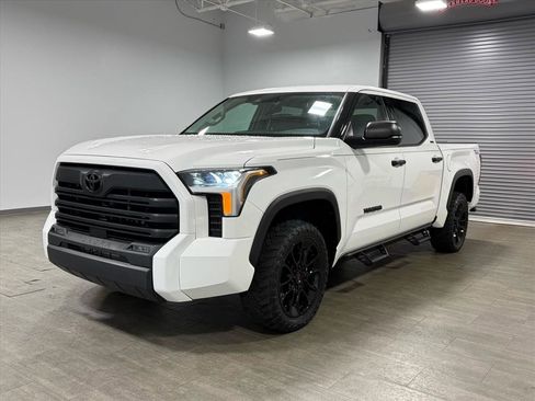Used 2023 Toyota Tundra SR5 image 8