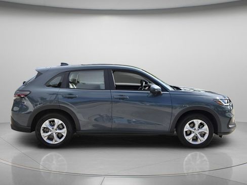 Certified 2025 Honda HR-V LX image 3