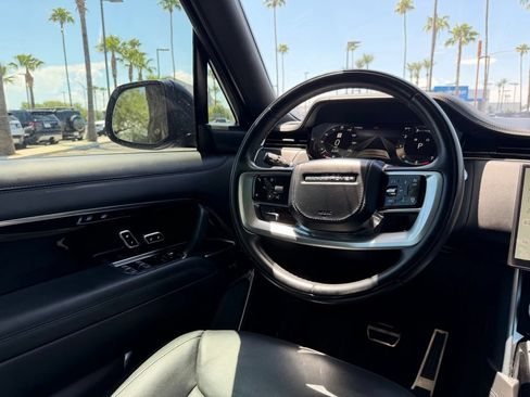 Used 2023 Land Rover Range Rover SE AWD/4WD image 11