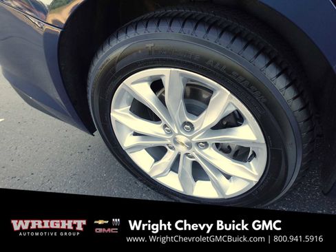 Used 2022 Chevrolet Malibu LT image 30