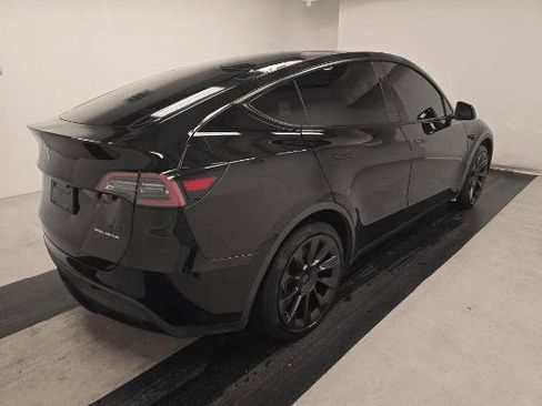 Used 2023 Tesla Model Y Long Range image 4