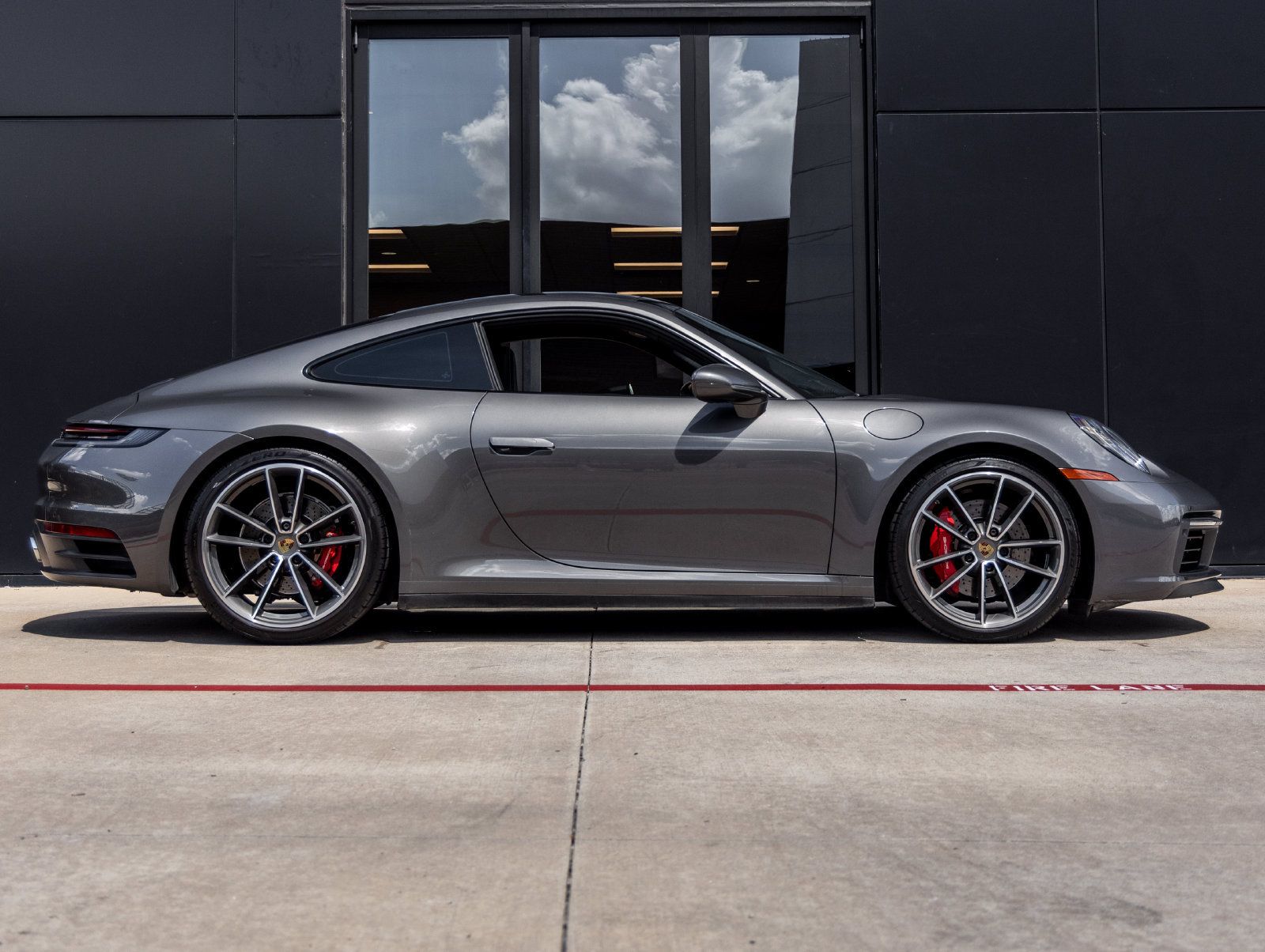 Certified 2020 Porsche 911 Carrera 4S AWD/4WD image 12