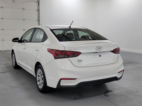 Used 2022 Hyundai Accent SE FWD image 7