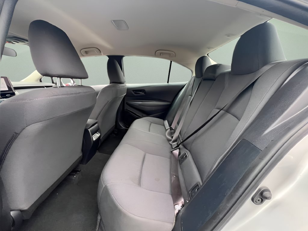 Used 2024 Toyota Corolla LE FWD image 17