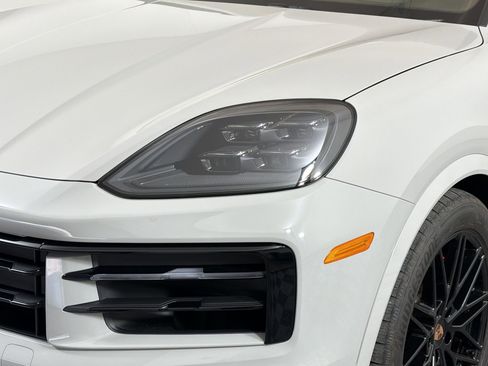 New 2026 Porsche Cayenne S AWD/4WD image 13