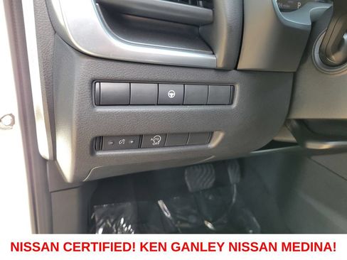 Certified 2023 Nissan Rogue SV AWD/4WD image 34