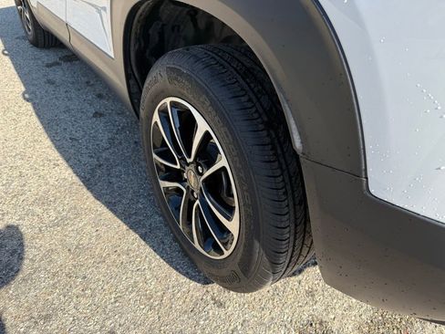 Used 2024 Chevrolet TrailBlazer LT w/ Driver Confidence Package image 15