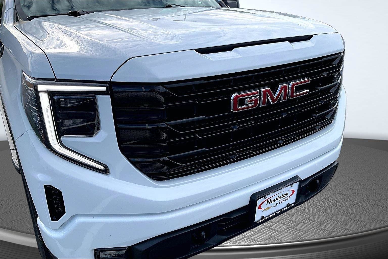 Used 2024 GMC Sierra 1500 Elevation AWD/4WD image 29