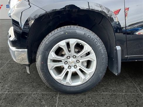 Used 2024 Chevrolet Silverado 1500 LTZ w/ LTZ Premium Package image 14